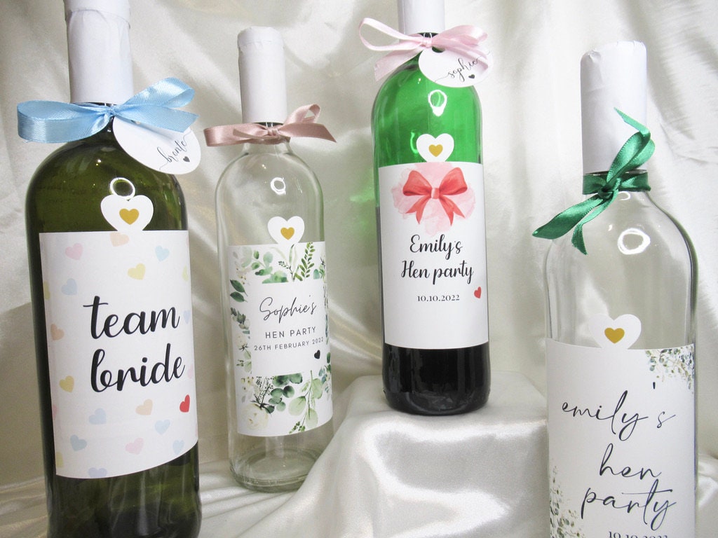 Hen Party Wine Bottle Label/ Personalised Eucalyptus Botanical Hen Do Wine Sticker/ Floral Greenery Hen Party Waterproof Sticker Label/ A11