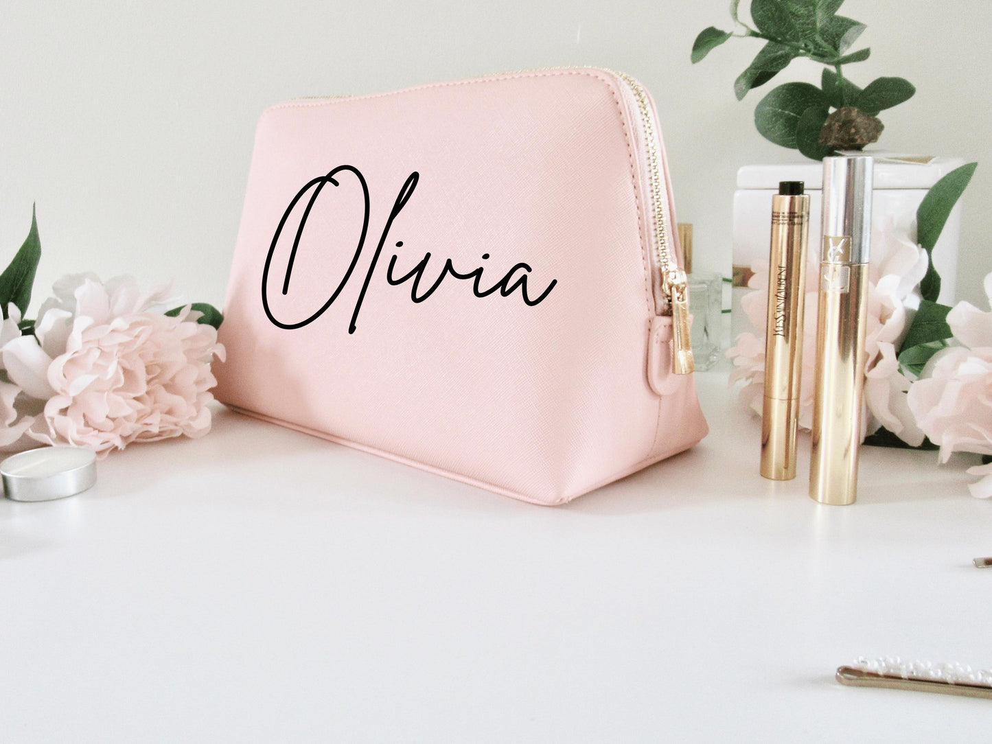 Personalised Bridal Shower Makeup Bag/ Faux Leather Hen Party Purse/ Cosmetic Bag Bachelorette Gift/ Pencil Case/ Travel Accessory Clutch