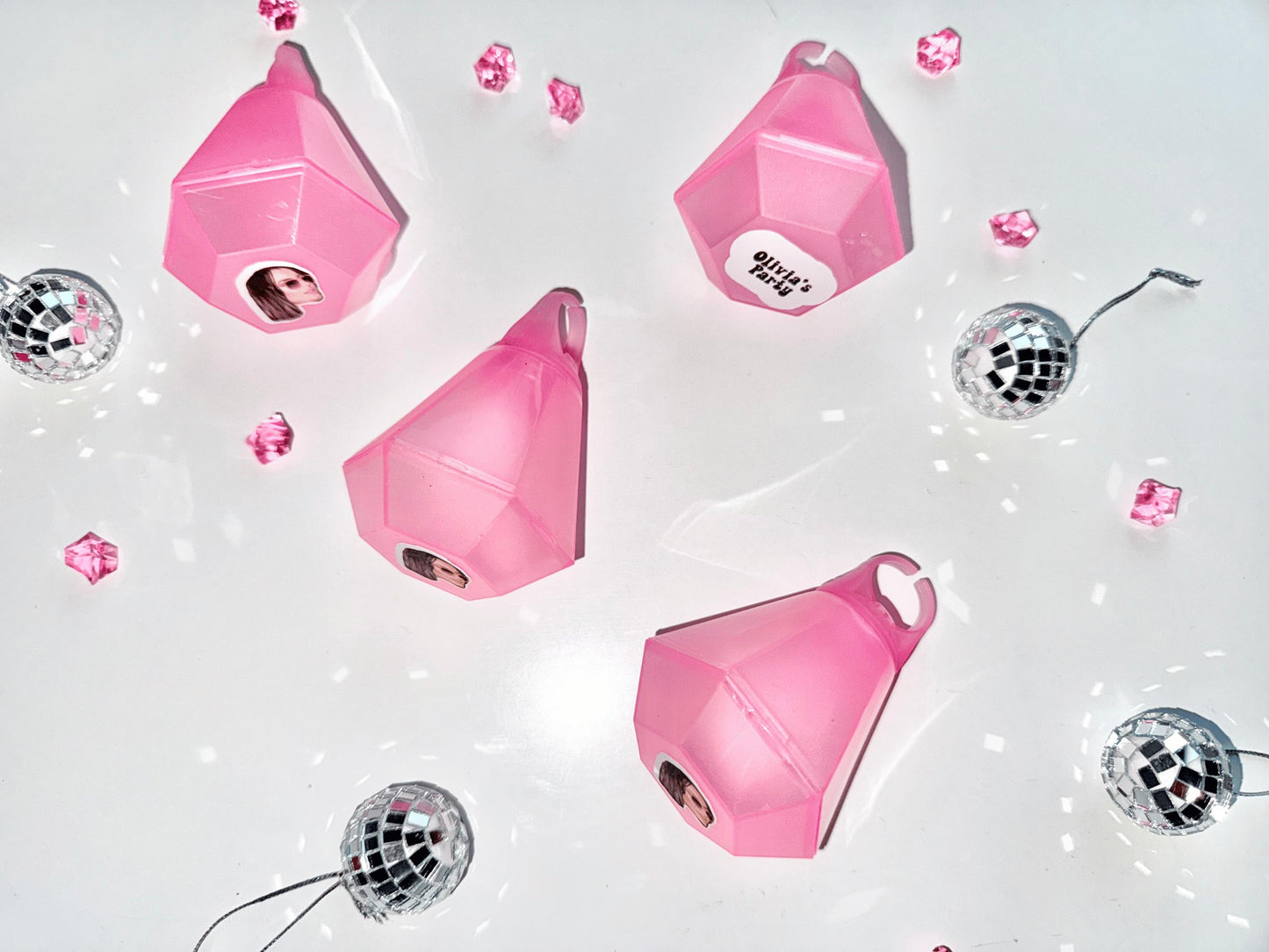 Custom Hen Party Pink Ring Shot Glass/ Hen Weekend Plastic Shot Cups/ Bridal Shower Party Favours/ Bachelorette Party Weekend Supplies